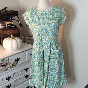 Vintage 1960s 1970s blue daisy grandma 👵granny chic apron